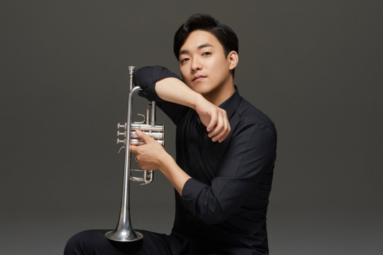 트럼펫수석 우주엽